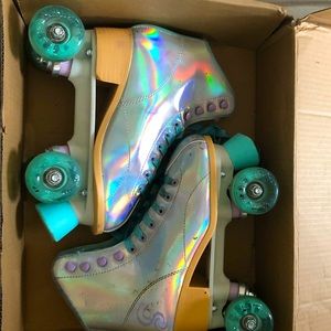 Iridescent ROLLER SKATES